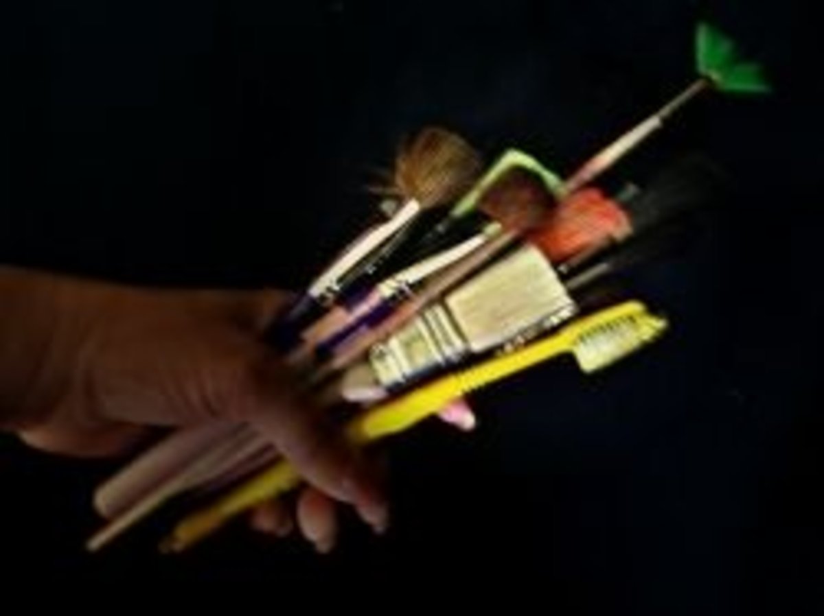 Artist paint brush set for window painters.