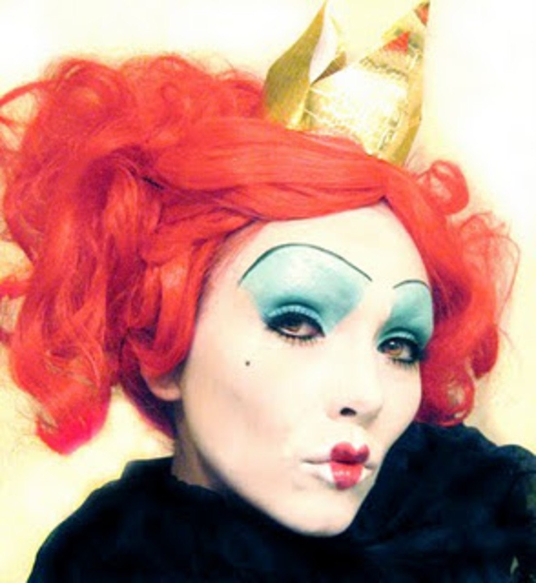 Popular Queen of Hearts makeup based on Tim Burton's film "Alice in Wonderland" 