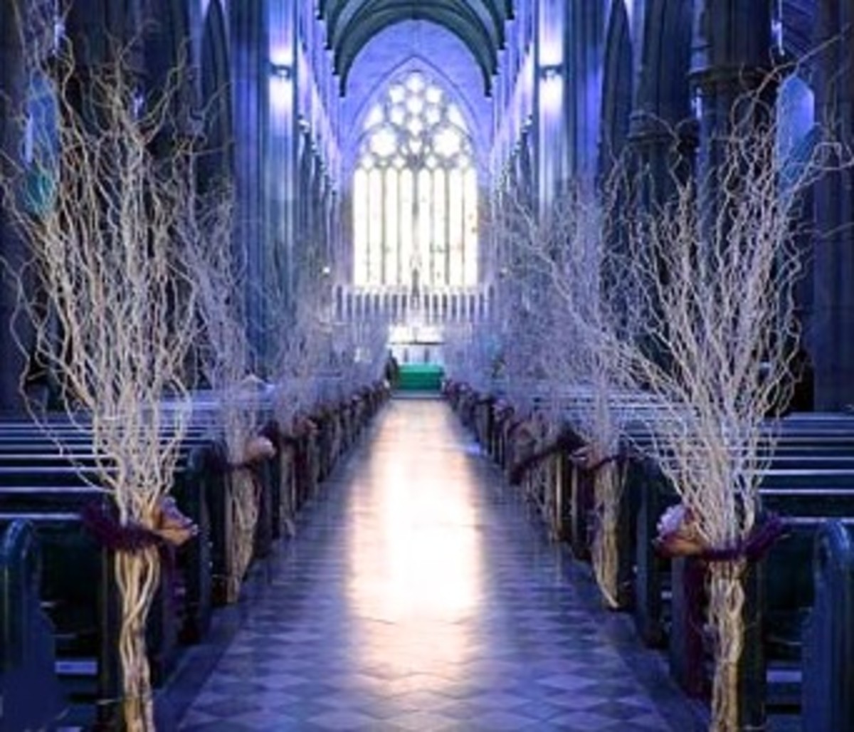 Clusters of tree branches decorating the aisle