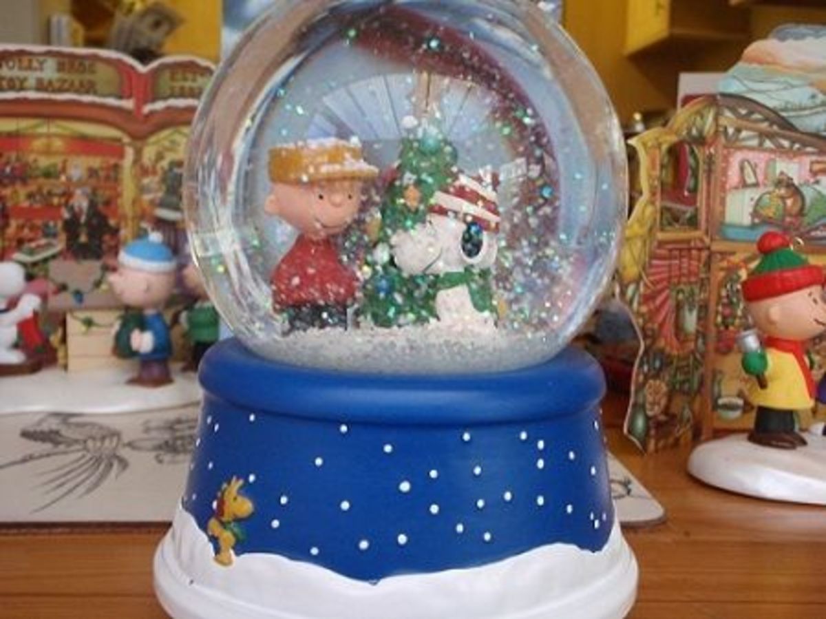 "A Charlie Brown Christmas" musical snow globe: the 50th-anniversary edition