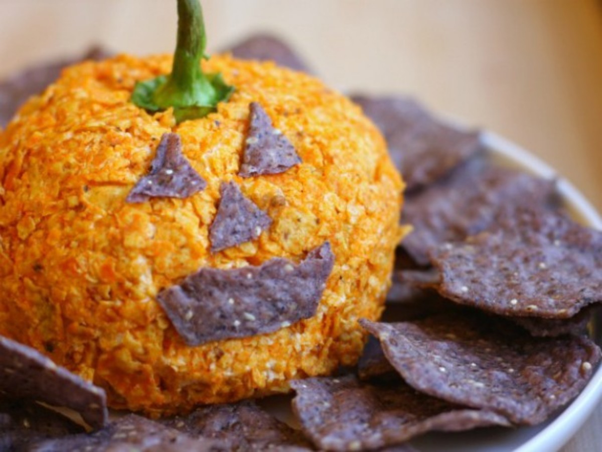 Nine Fun, Quick, and Easy Halloween Party Foods Holidappy