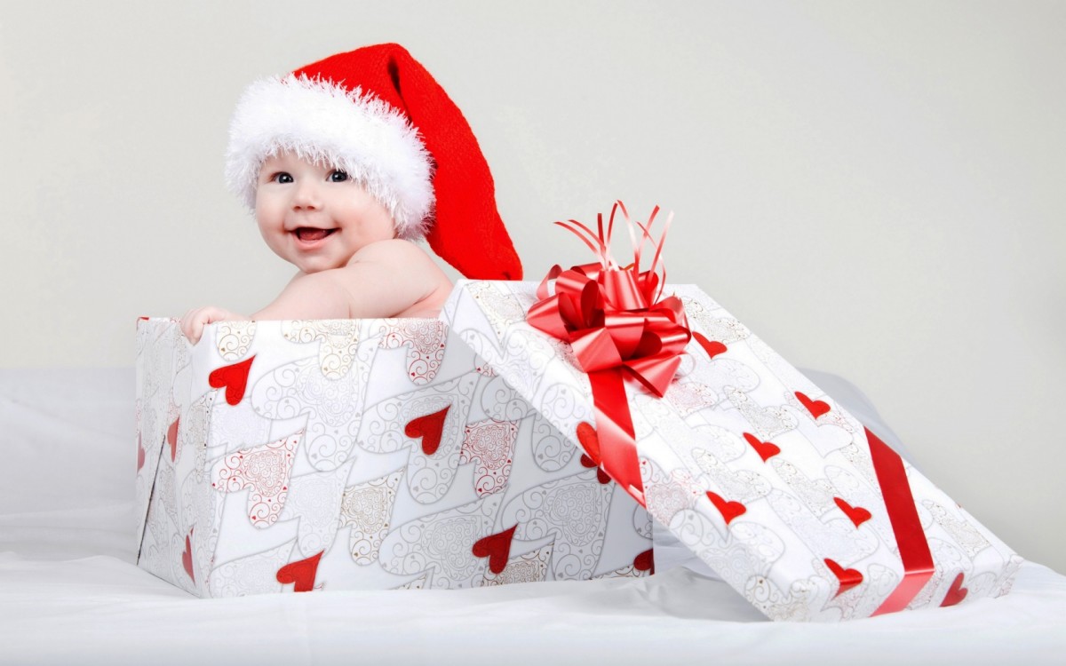 newborn-christmas-gift-ideas