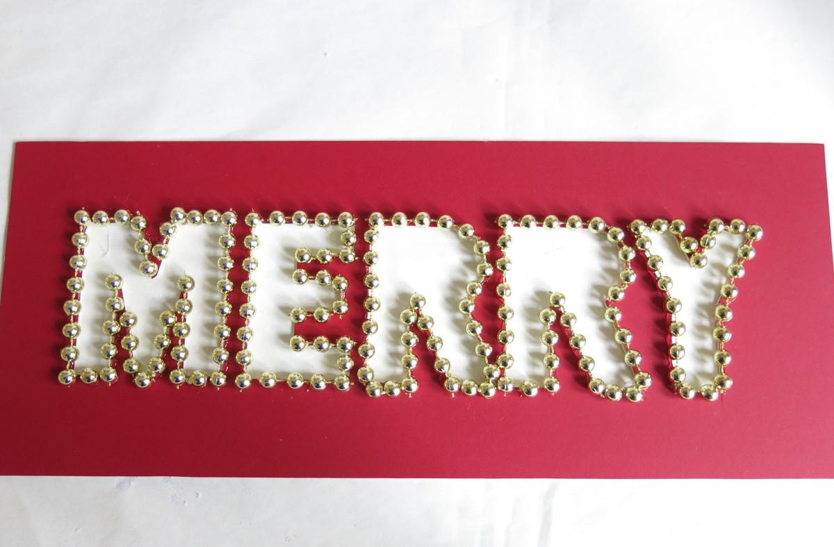 diy-holiday-craft-how-to-make-a-merry-christmas-sign-using-family-photographs