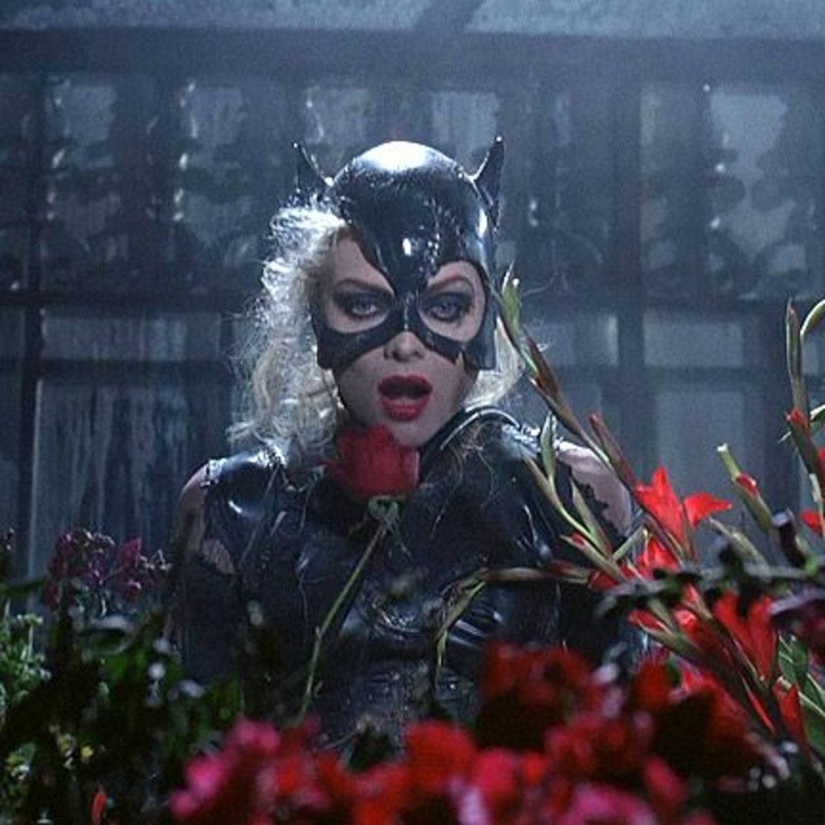 Michelle Pfeiffer Catwoman Glasses First Official Photo Anne Hathaway