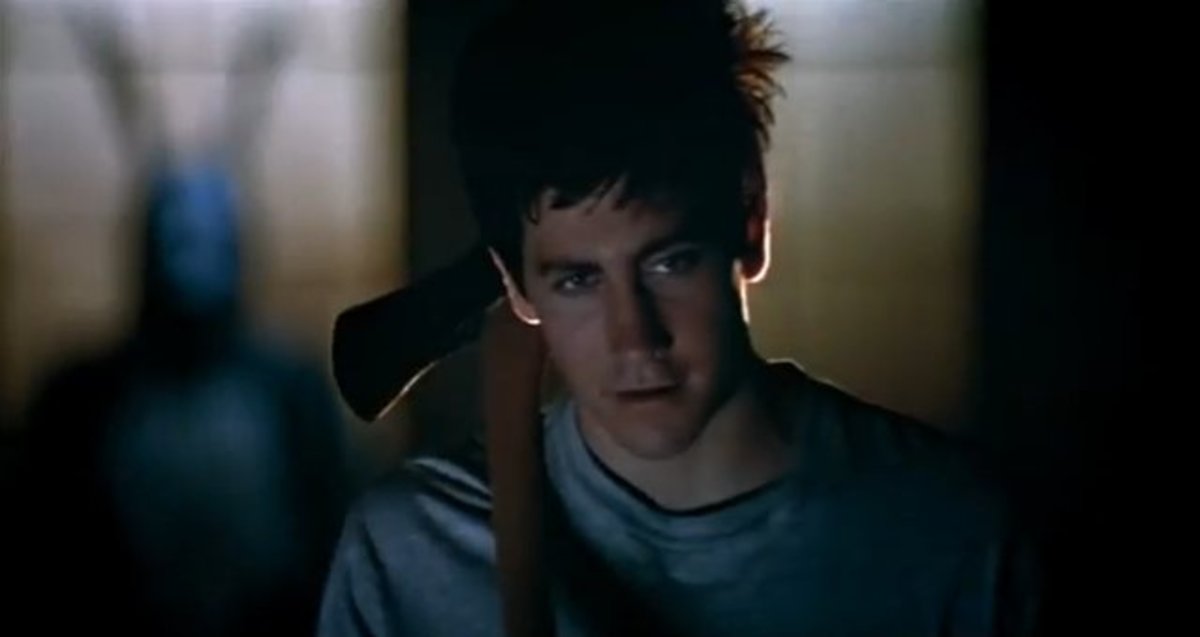 donnie-darko-is-trapped-in-a-time-loop