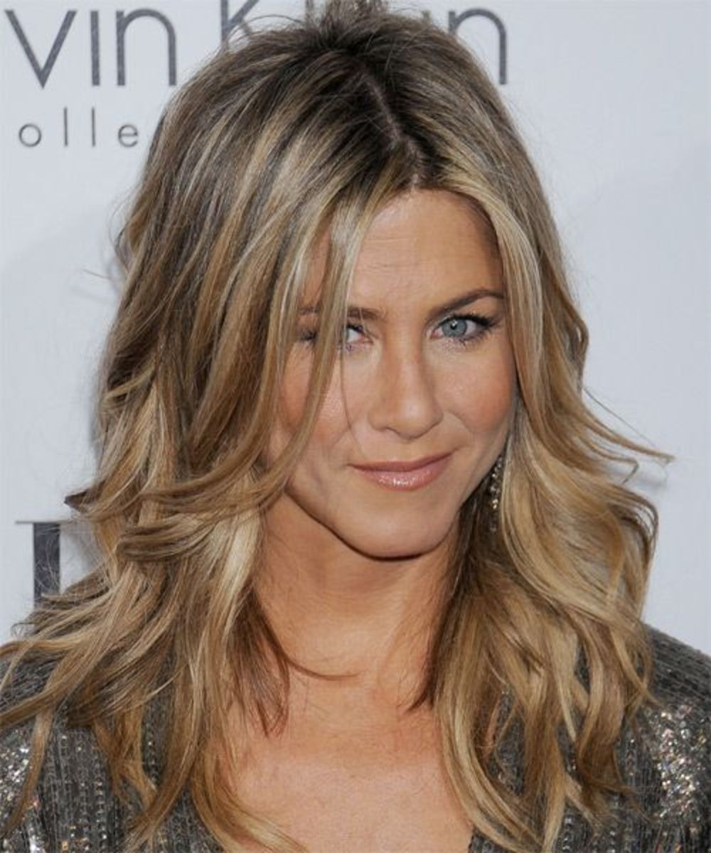 Jennifer Aniston Fashion Icon and Stylish Red Carpet Actress ReelRundown