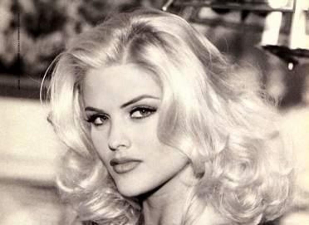 Anna Nicole Was Stunning in Guess Ads