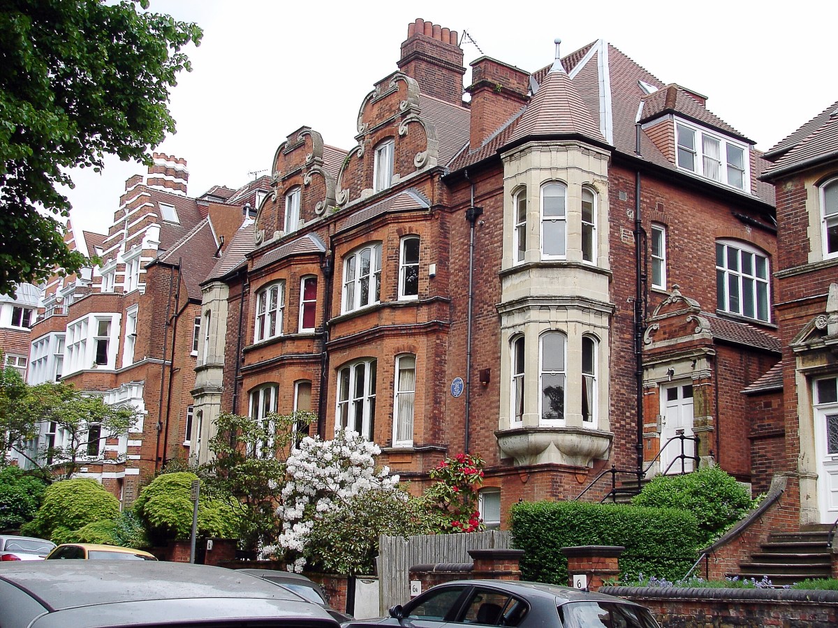 Alastair Sim's home in London.