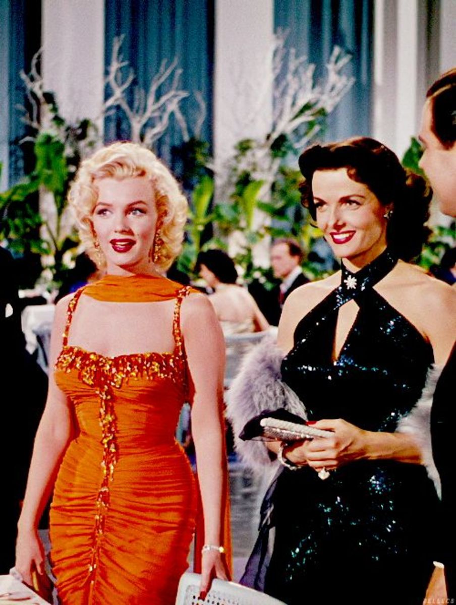 Marilyn Monroe & Jane Russell in Gentlemen Prefer Blondes. 