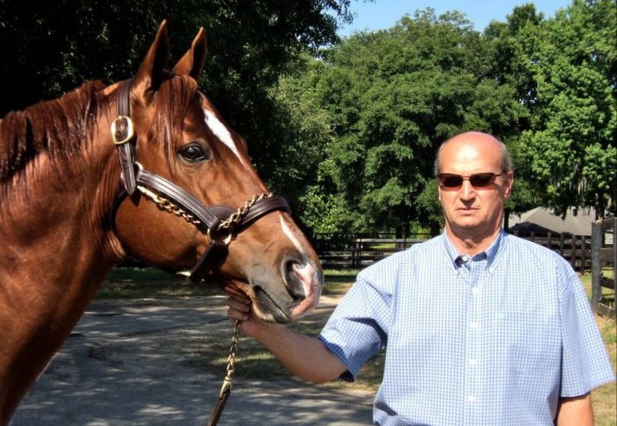 George DeBenedicty with leading Sire Leroidesanimaux at Stonewall Farm in Ocala, FL.