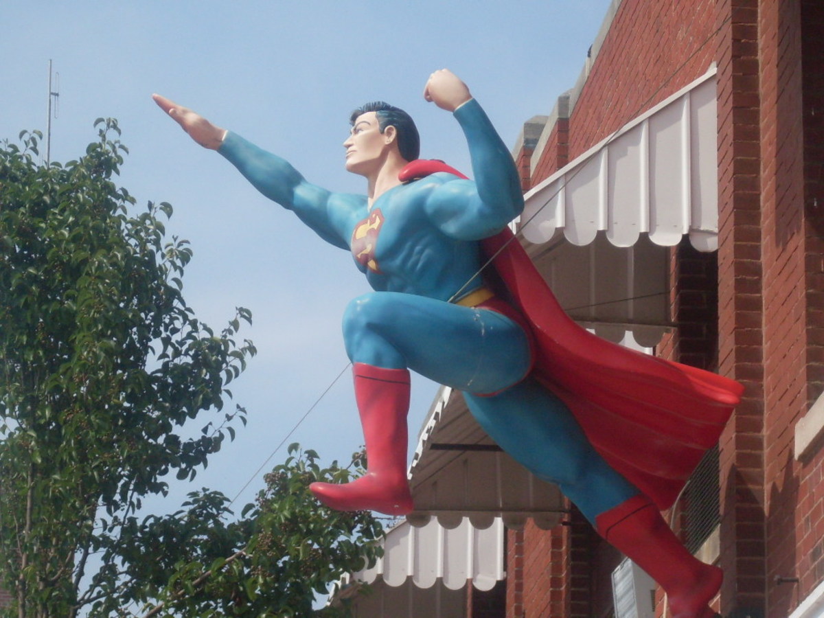 Giant Superman statue in Metropolis, Illinois.