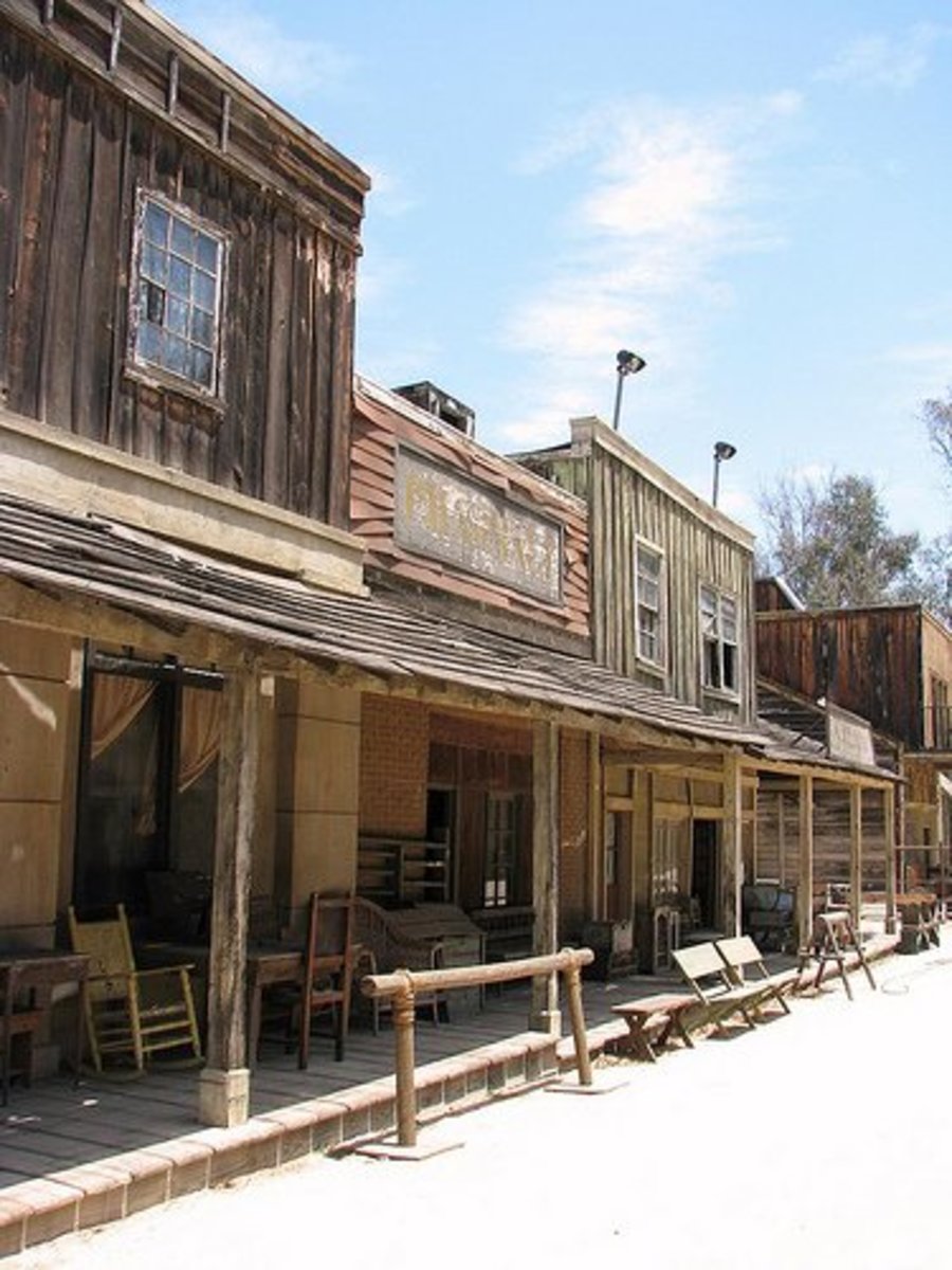 In Oklahoma, as throughout the "wild west", storefronts like these were built up in pioneer towns.