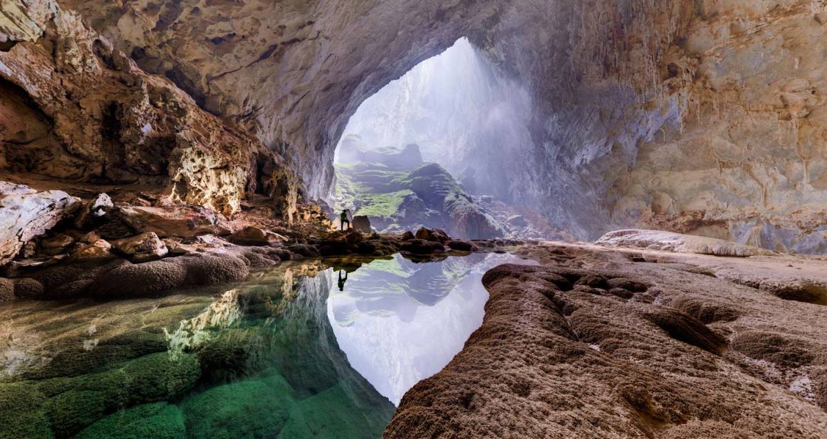 Sơn Đoòng in Vietnam is the world's largest cave!