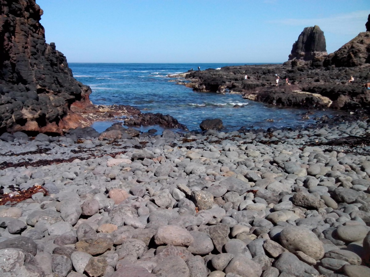 Pebble Beach is a fascinating beach with big round rocks. At times, big waves wash ashore without any warning.
