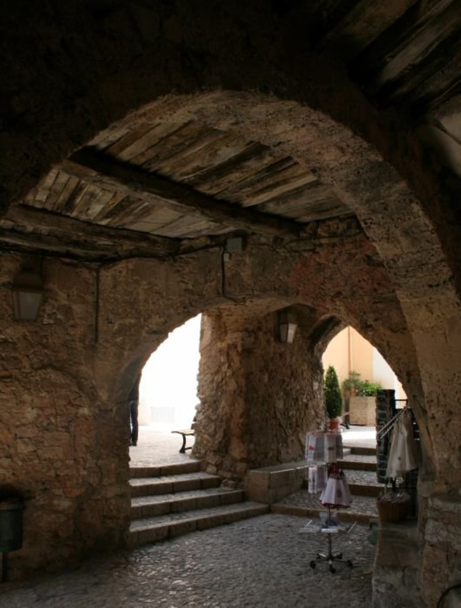 Arched passages in Sainte-Agnes