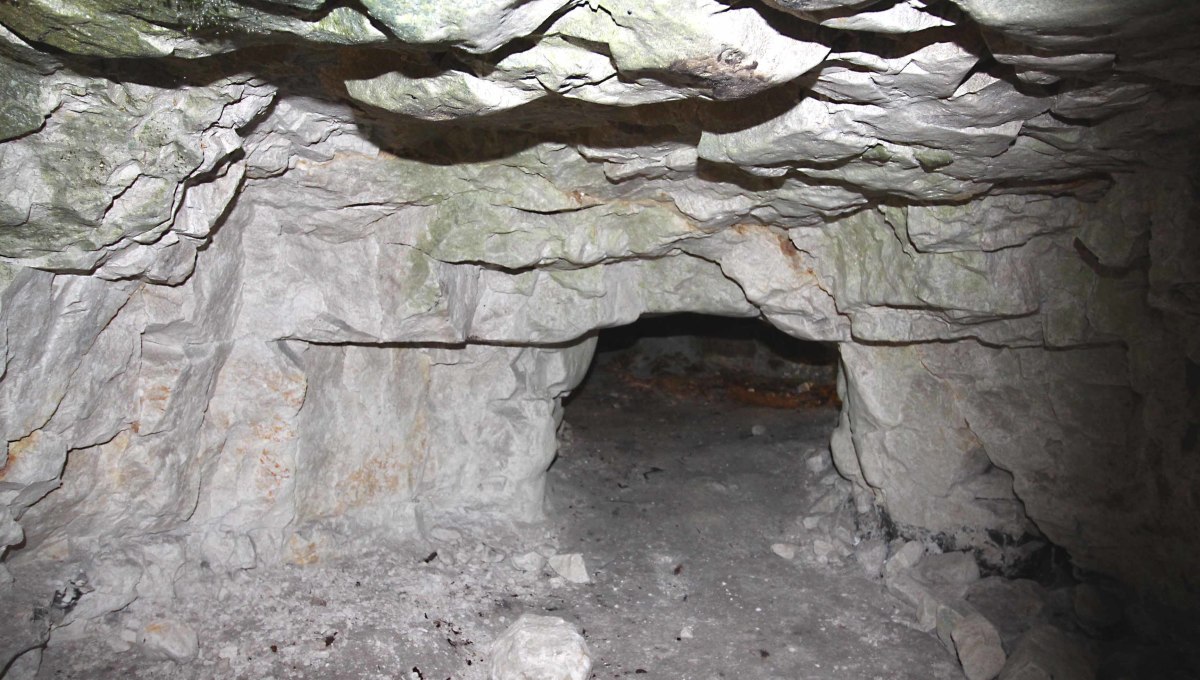 One of the mines at the bottom of a 30 ft ladder