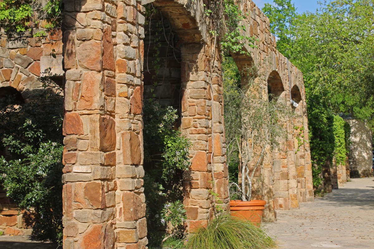 Arches at the Lady Bird Johnson Wildflower Center