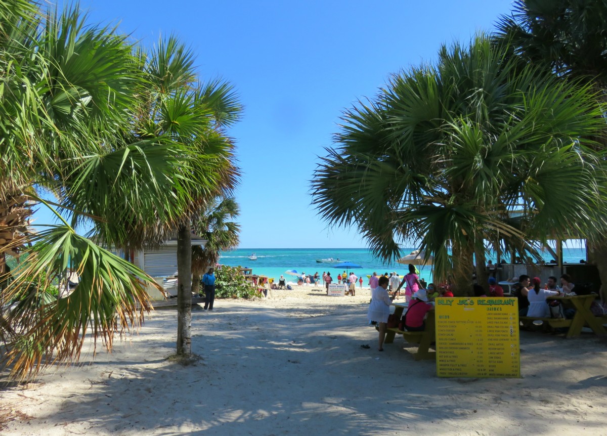 Entrance to Lucaya Beach in the Bahamas