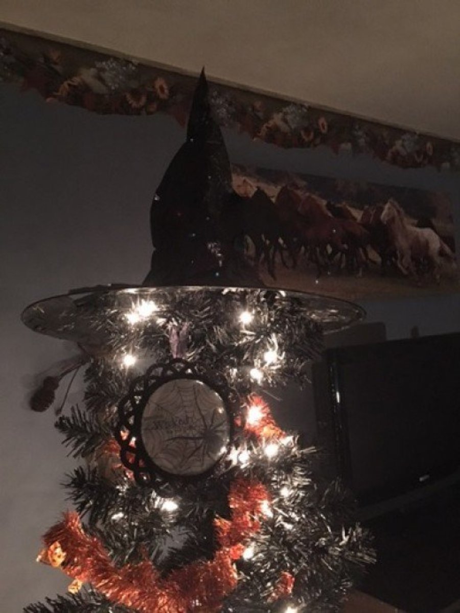 Spooky/witchy Halloween tree at the author's house.