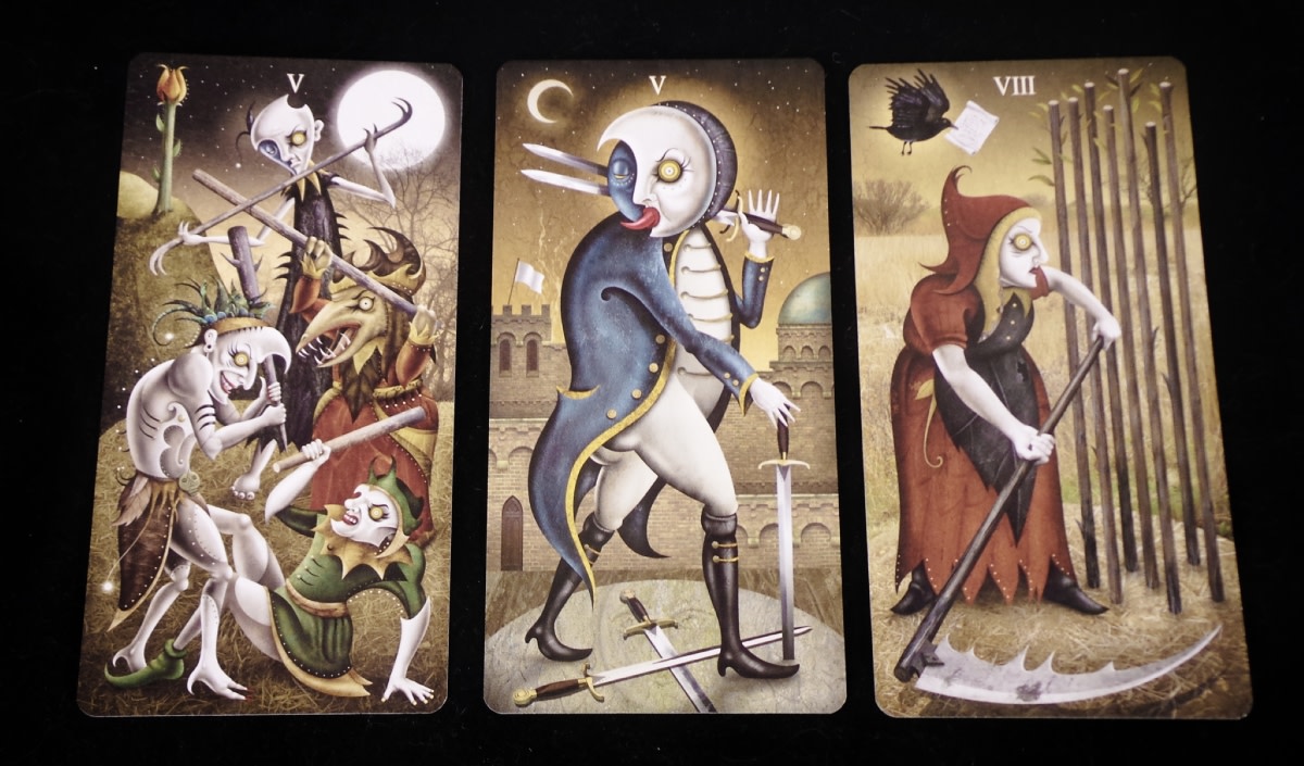 The Deception Detector: Tarot Spread to Reveal Cheating or Lying