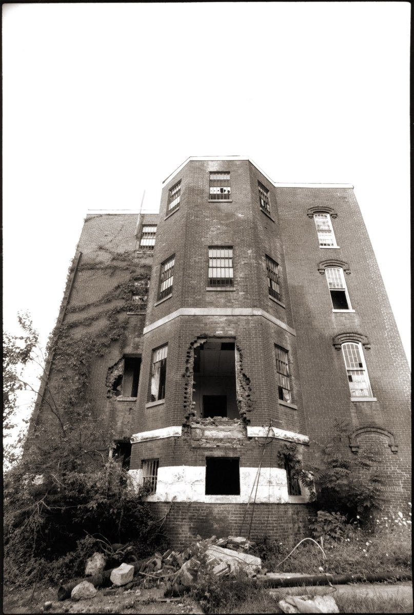 Haunted Kentucky Sauerkraut Cave and the History of Lakeland Asylum