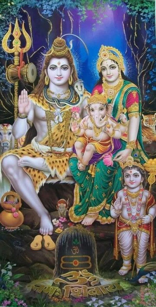 湿婆神和沙克提·帕尔瓦蒂与他们的孩子甘尼萨神和卡蒂克雅