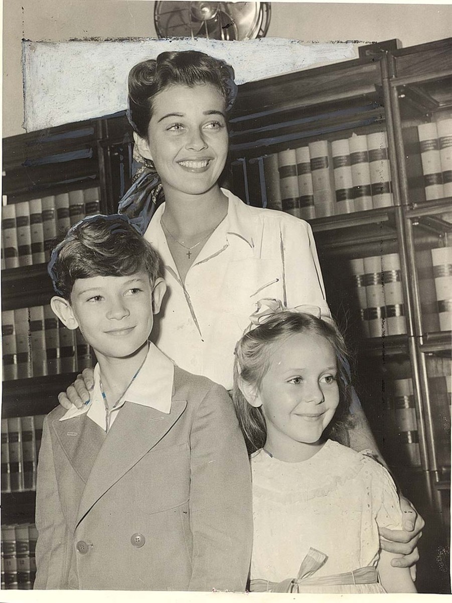 Gail Russell, Richard Lyon and Nona Griffith. The young Paramount stars posing for a publicity shoot after their contracts were approved.
