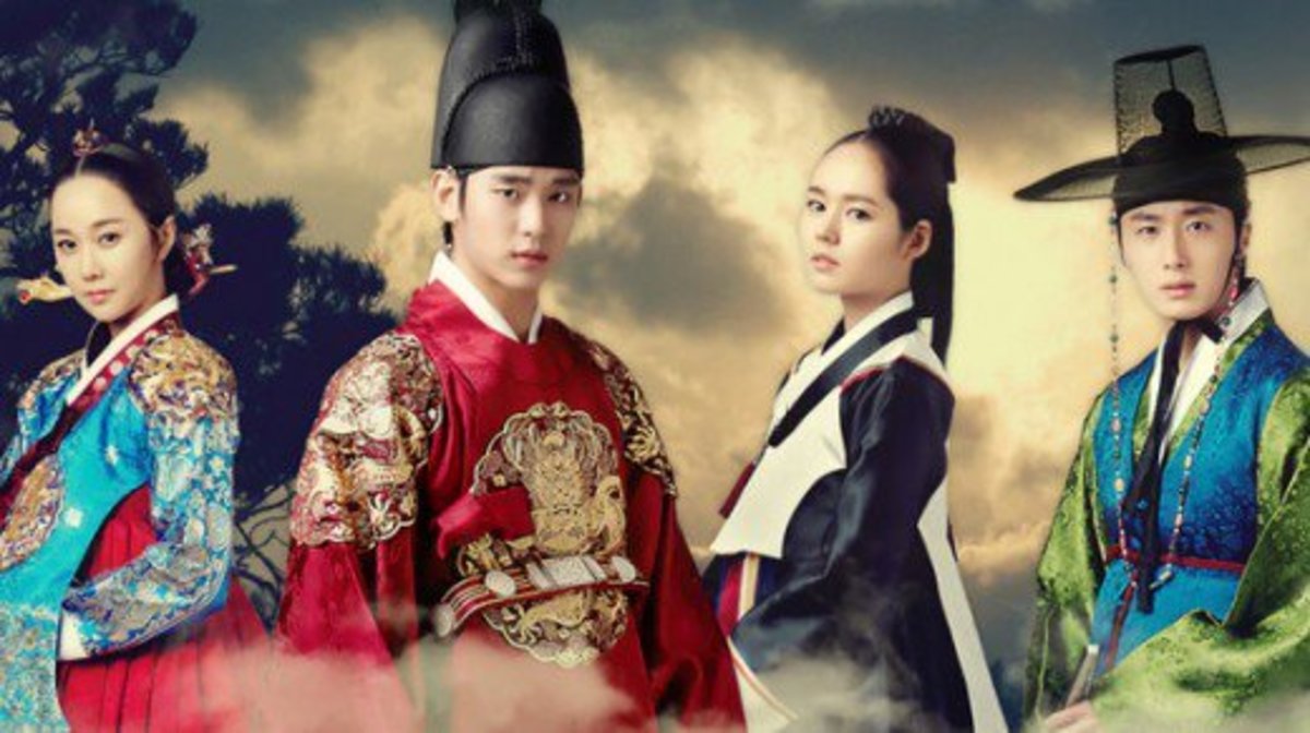 "The Moon That Embraces the Sun"