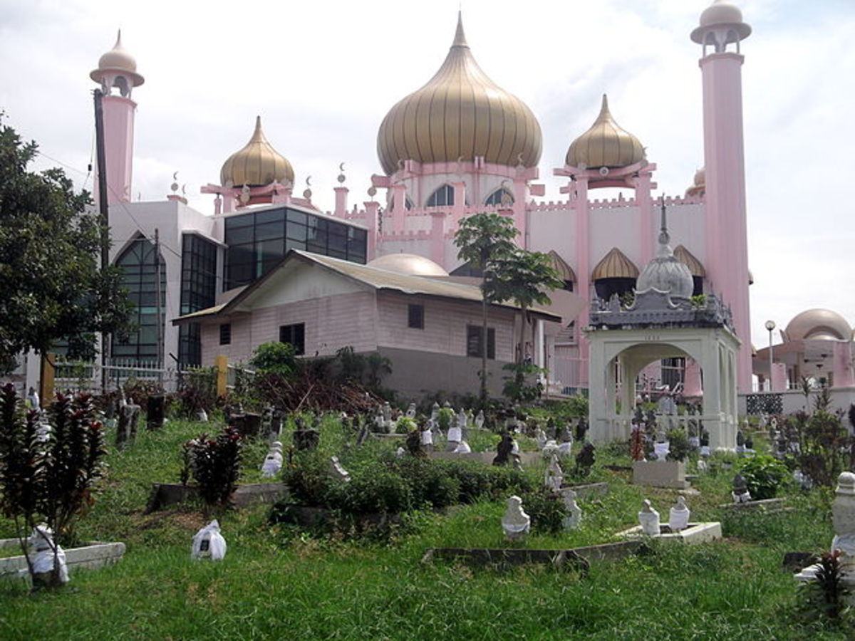 Kuching City Mosque