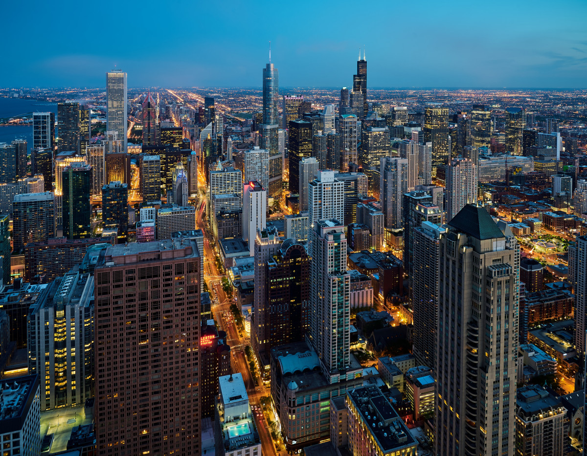 Chicago skyline at night.