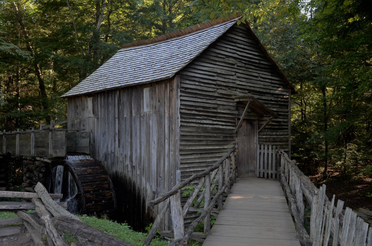 On the Road in America: Gatlinburg, Tennessee - HubPages