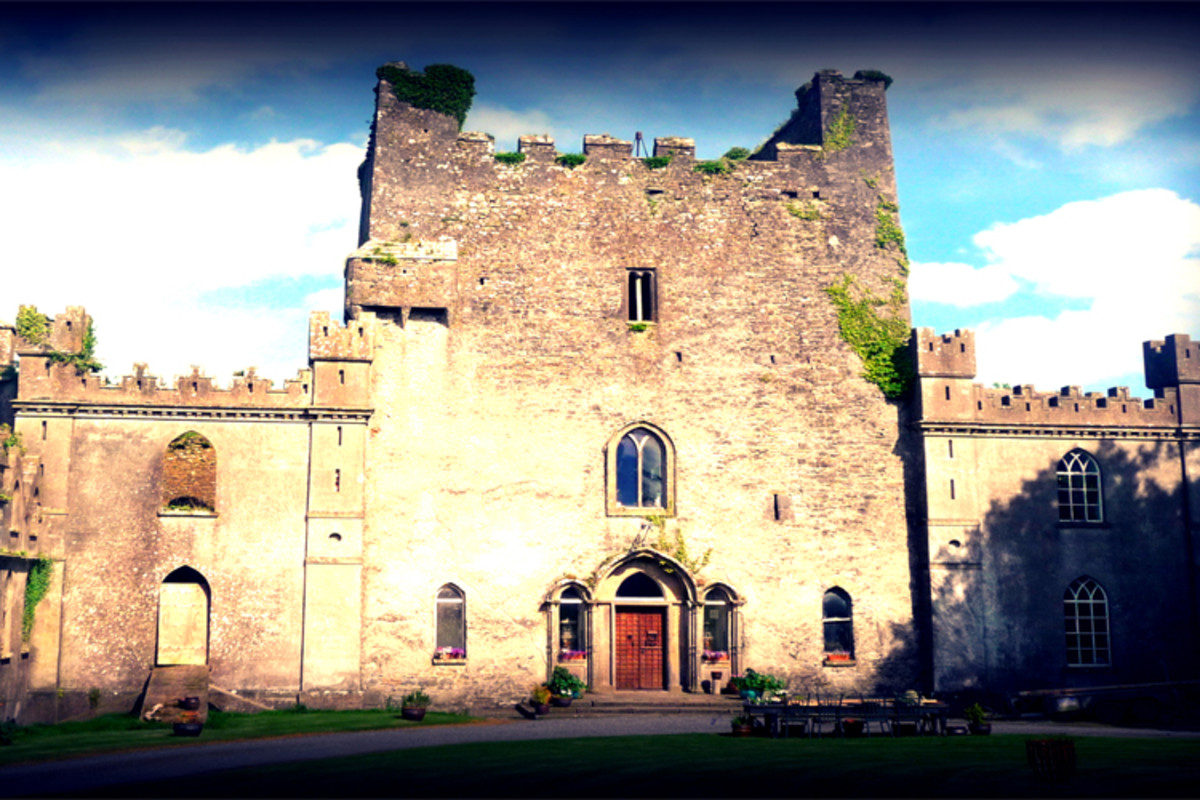 爱尔兰城堡历史的谋杀和背叛,被认为是被一个特别黑暗的存在称为“元素”