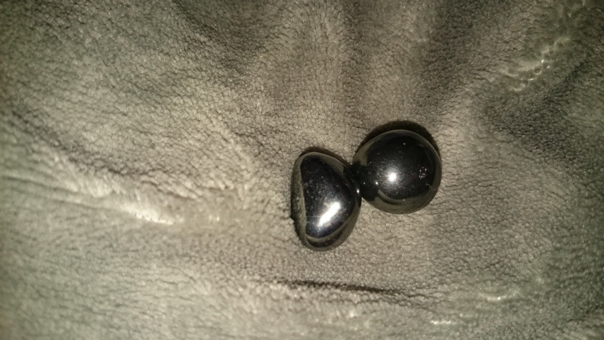 Onyx is a beneficial crystal in confusing situations. 
