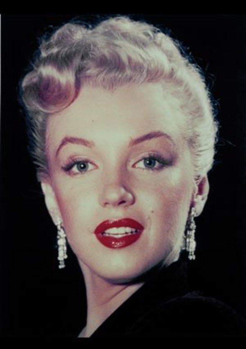 Marilyn after a nose job and jaw re-shaping  