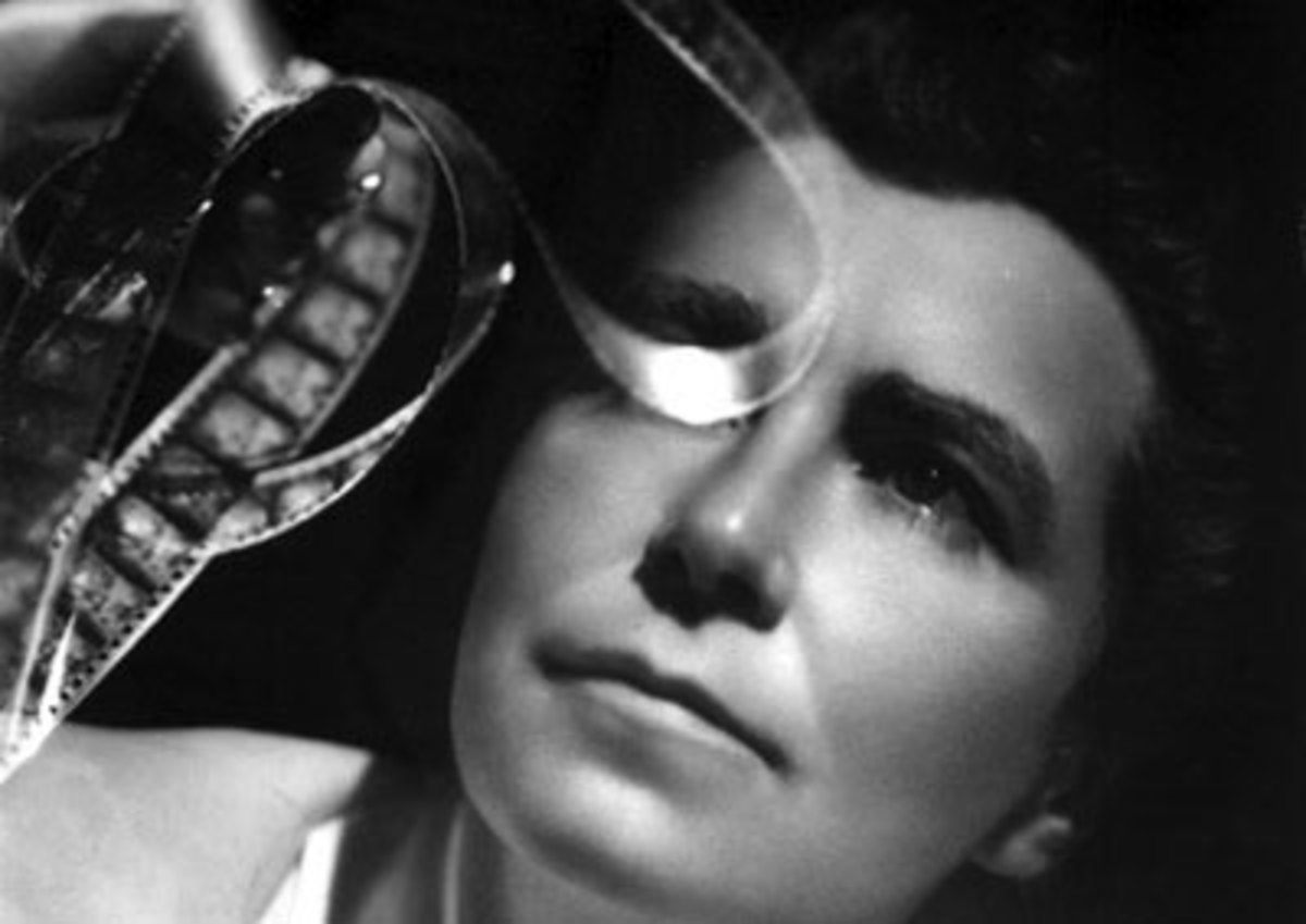 Later in her career, Dorothy Arzner became a professor of film at UCLA.