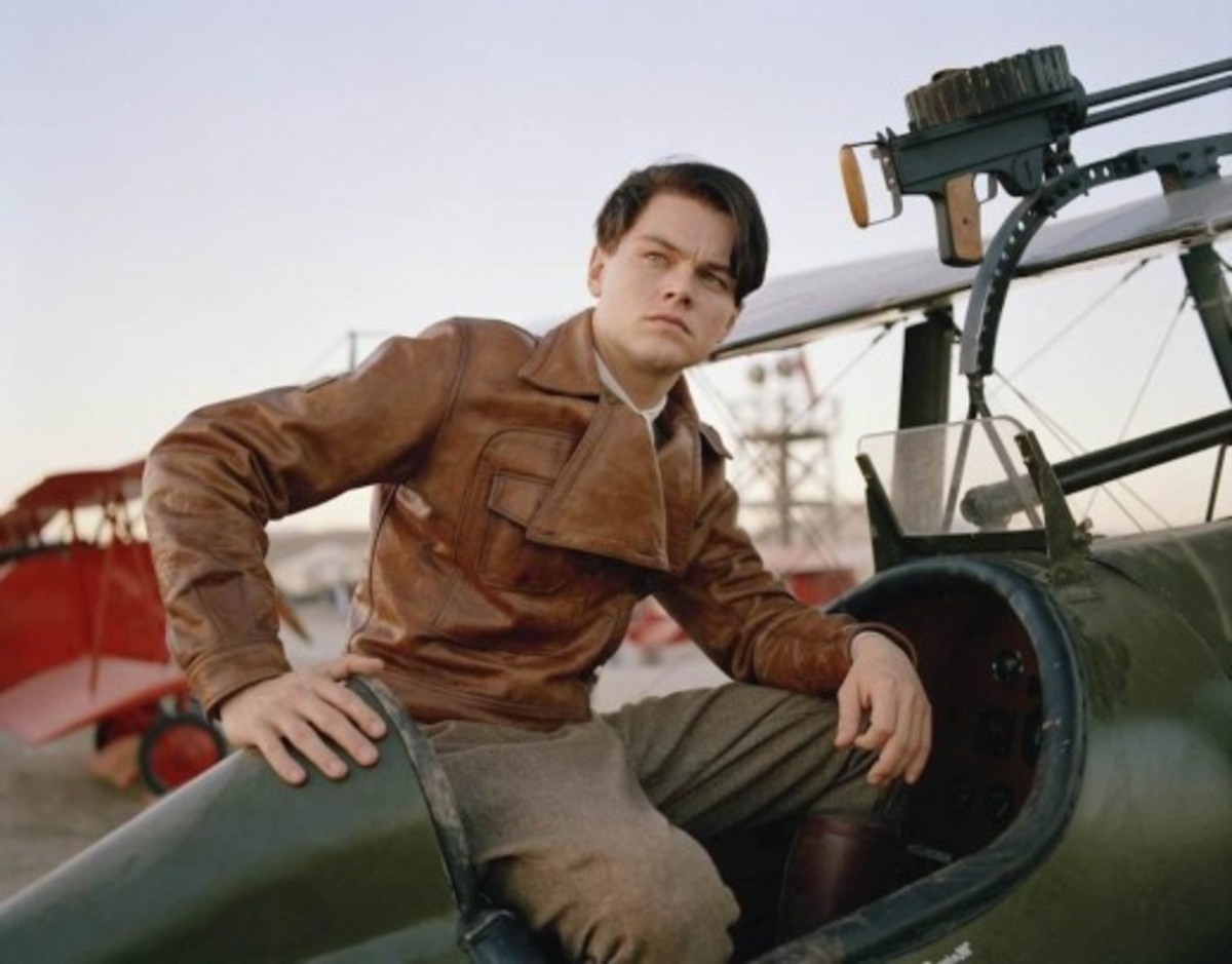 Leo plays the role of Howard Hughes in his early years of being an inventor and a big-time millionaire businessman.
