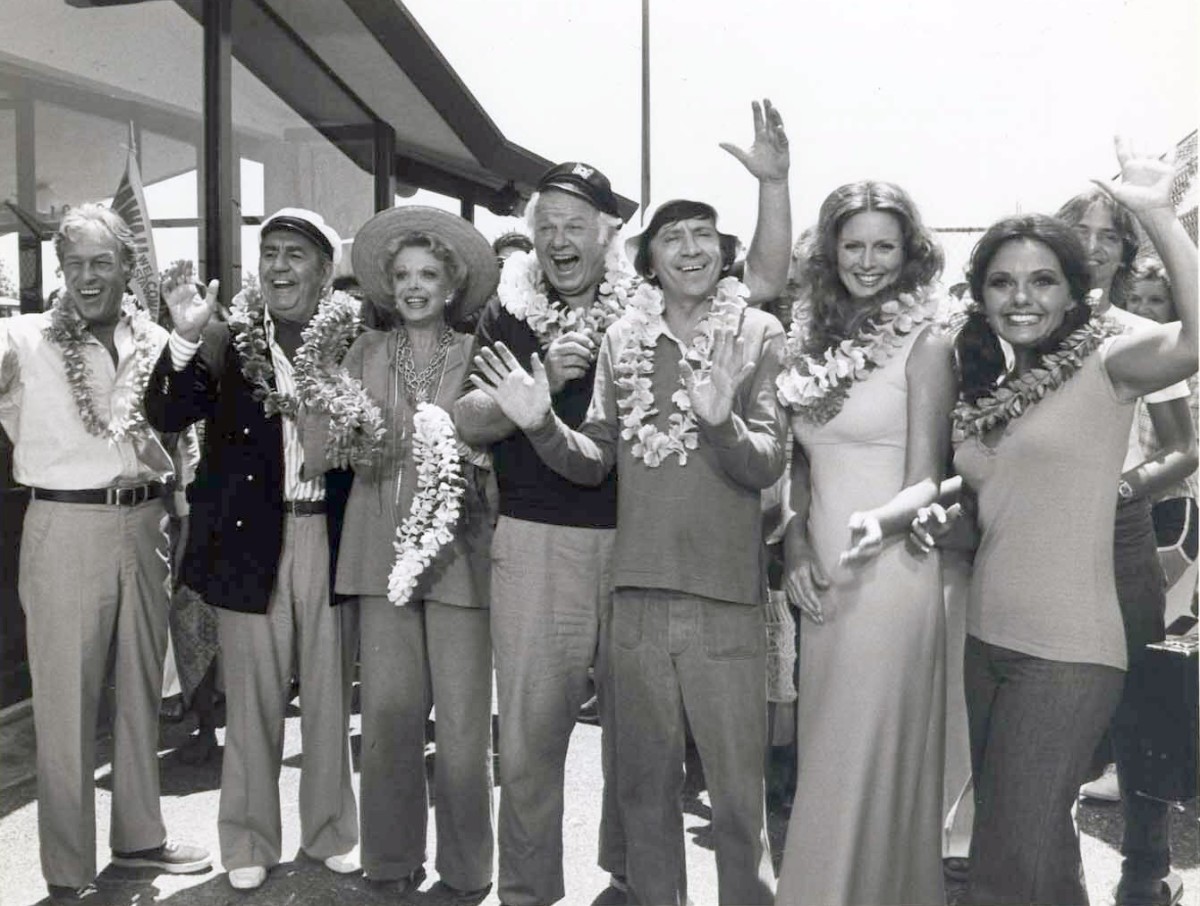 The cast of "Gilligan's Island" (featuring a different 'Ginger').