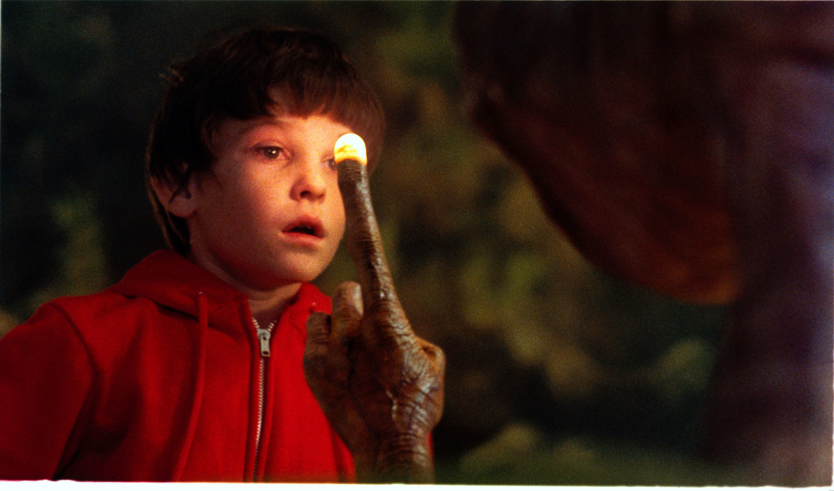 Its plot is simple: a stranded alien befriends a young boy who helps his new friend go home; it’s a boy and his alien.