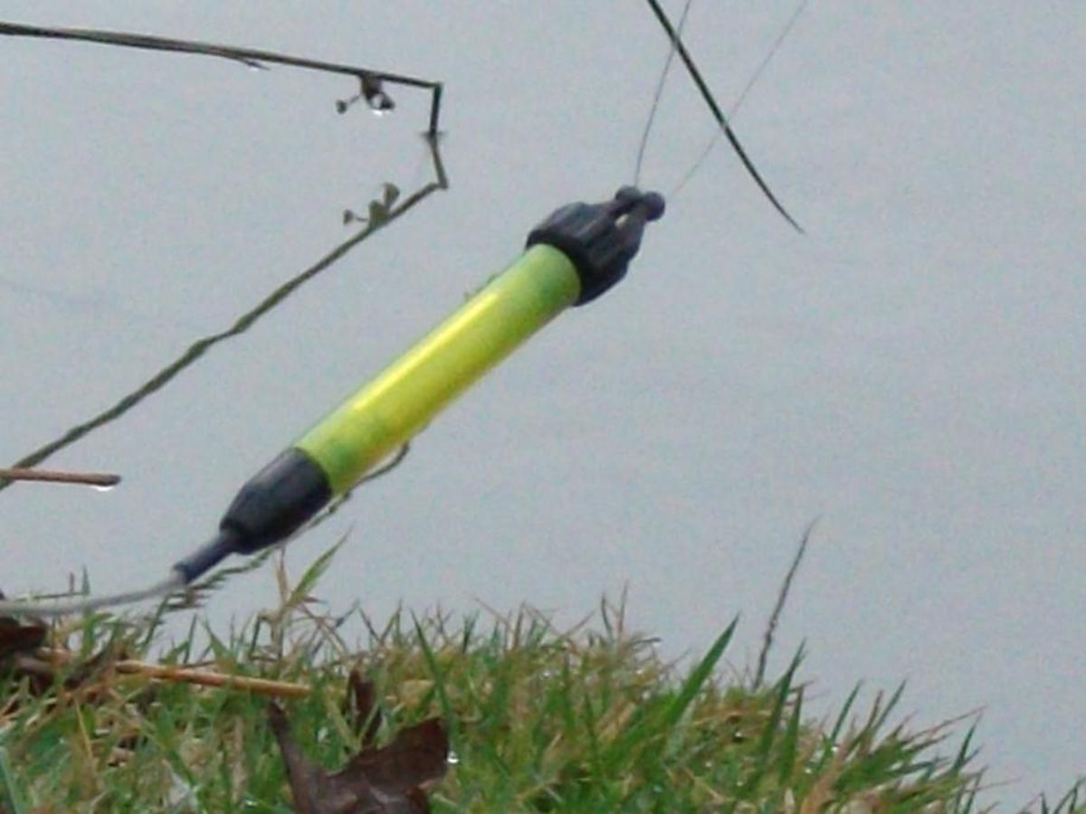 The drop off indicator.The clip is set very light so the perch can easily pull the line out of the clip.