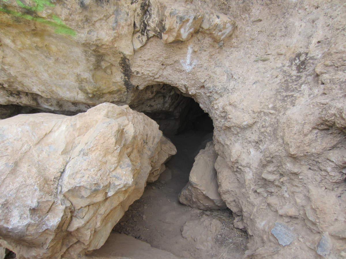 Exploring Arizona's Peppersauce Cave in the Coronado National Forest ...