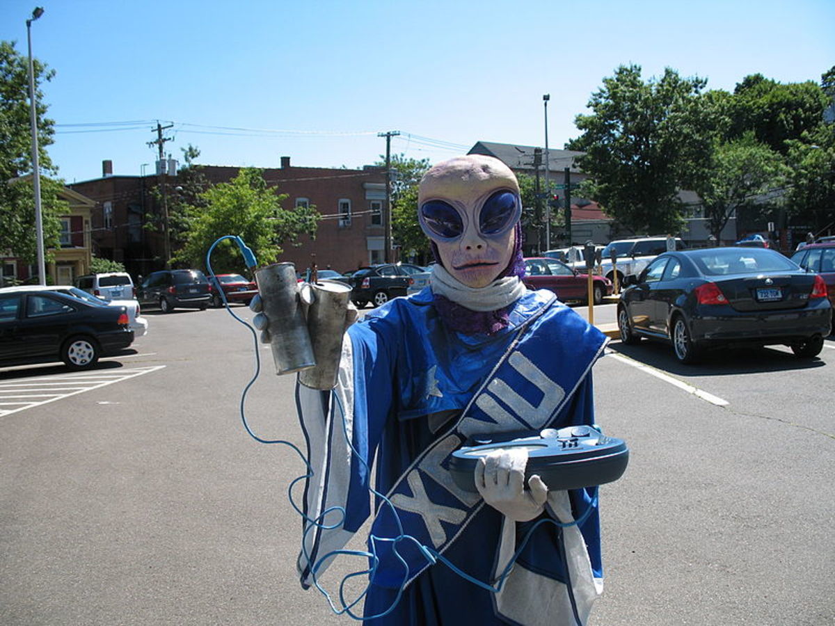 A depiction of Xenu with an E-meter