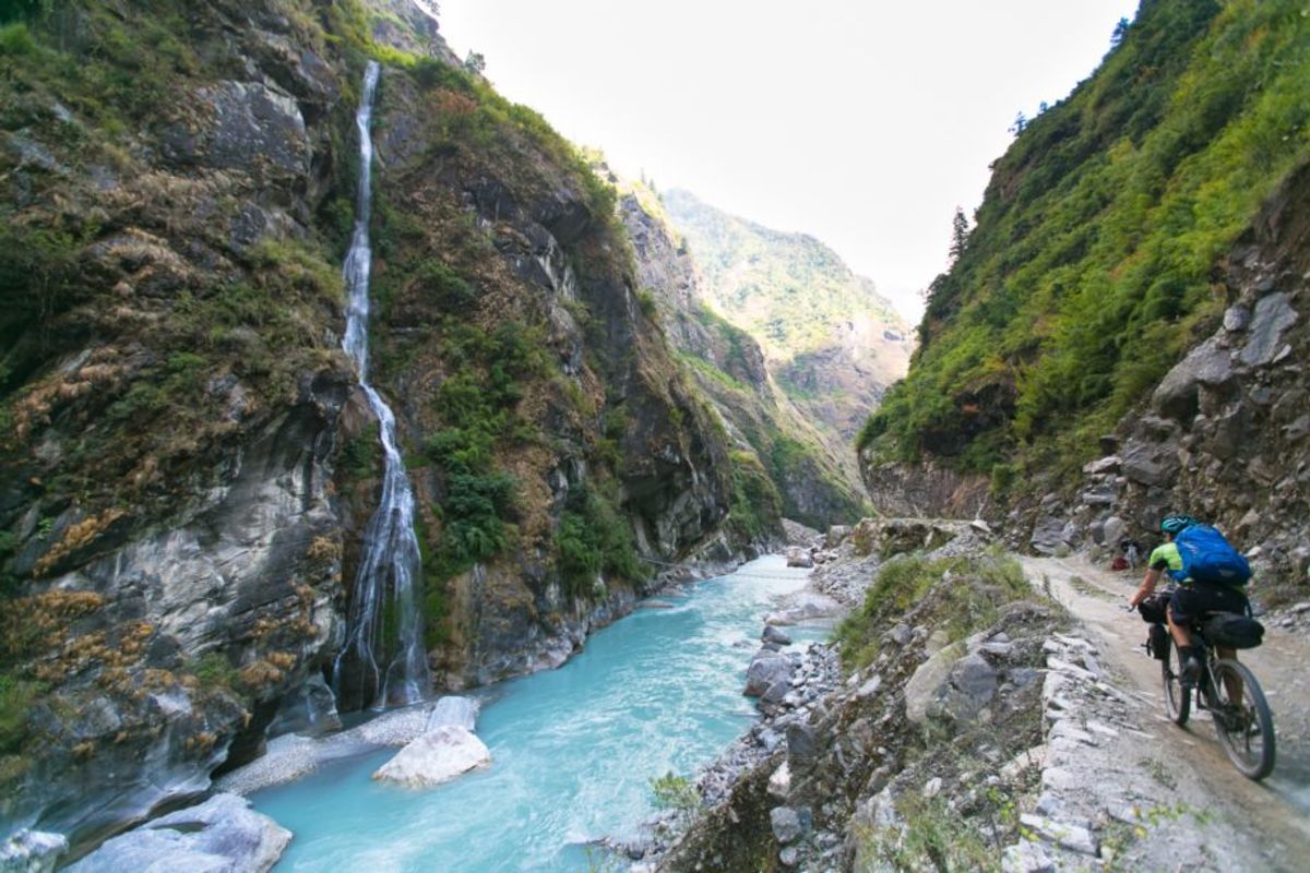 Annapurna Circuit Trek Overview (3 Popular Routes) - SkyAboveUs