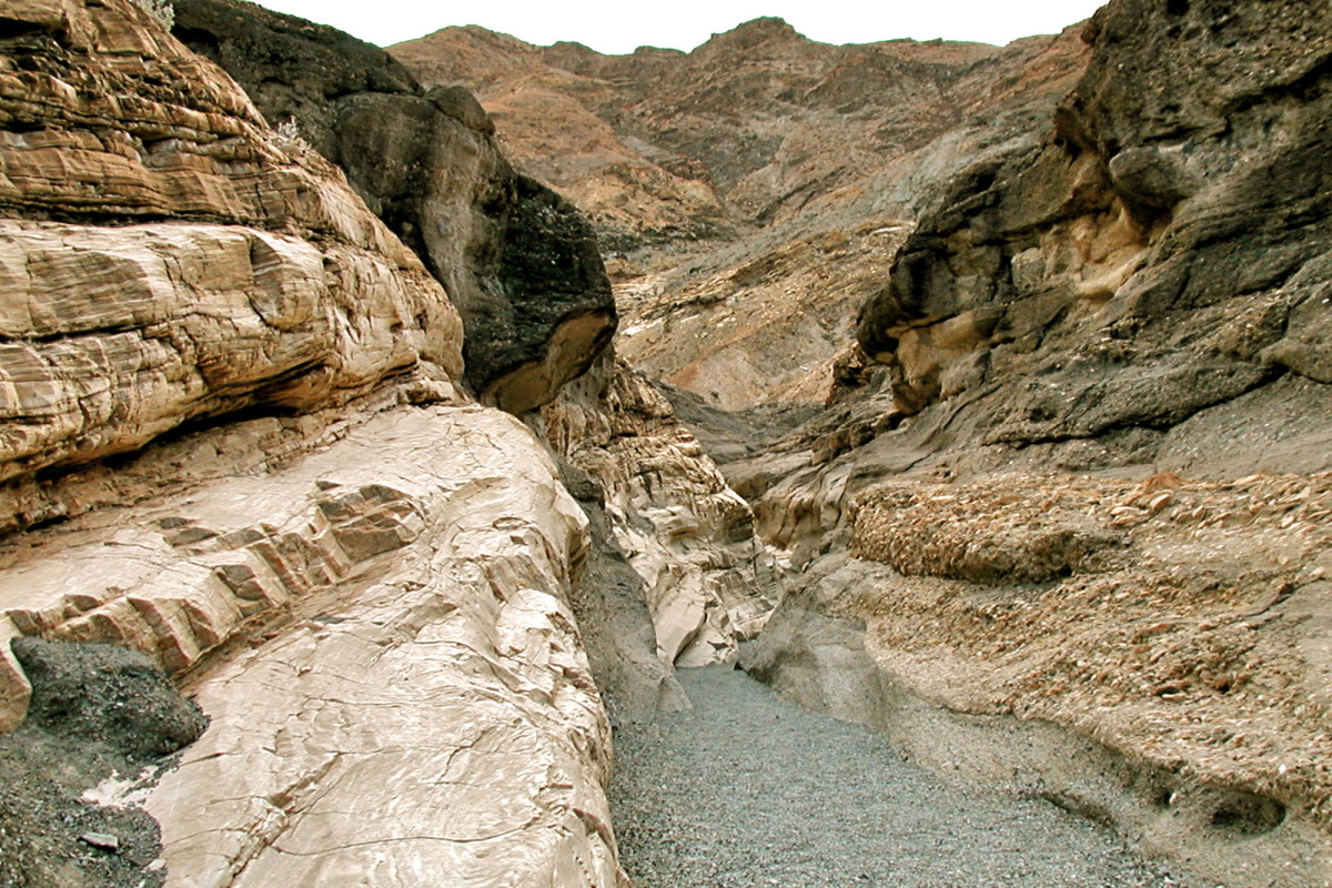 The narrow trail through Mosaic Canyon at Death Valley.