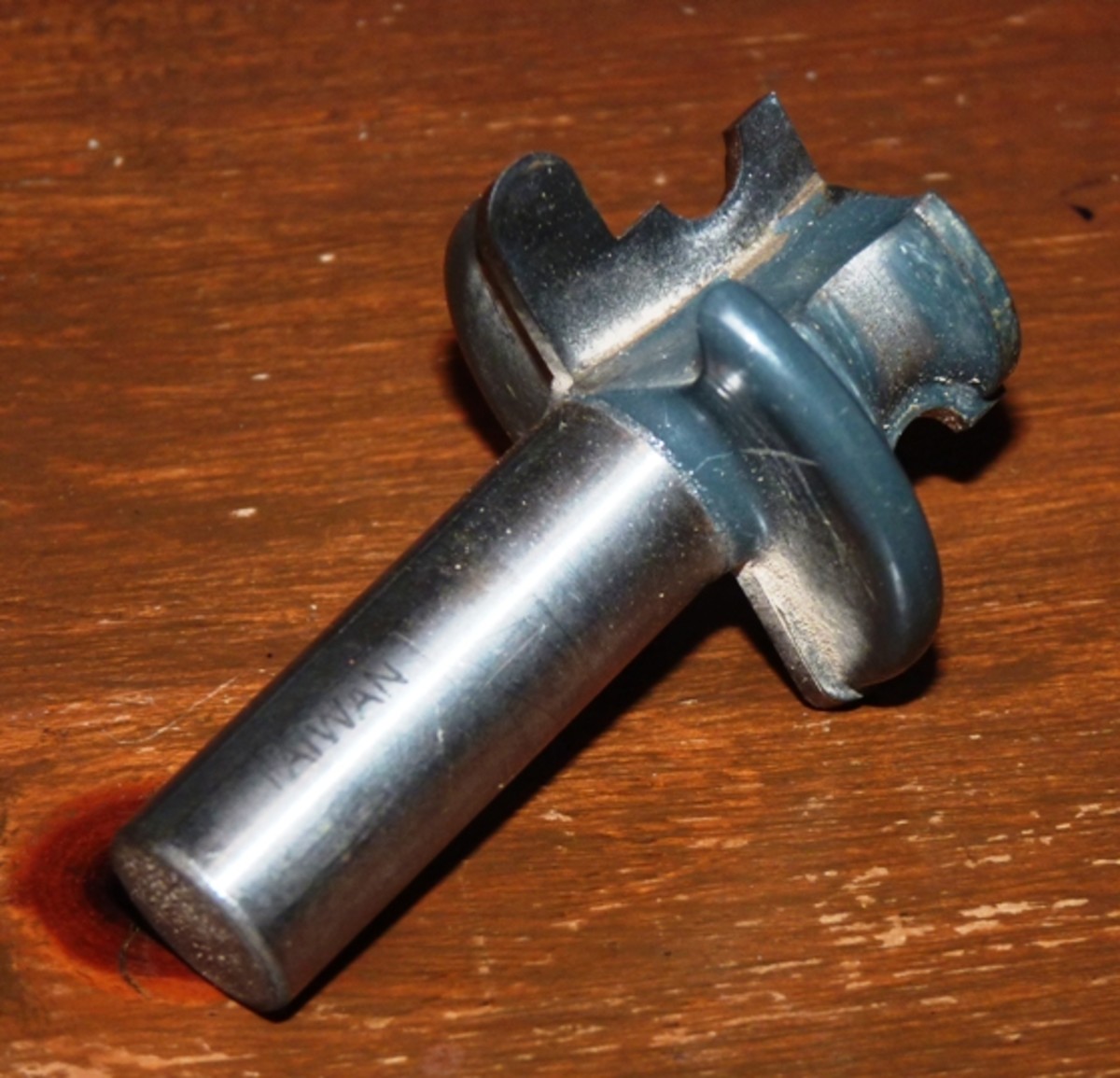 Bead and cove router bit