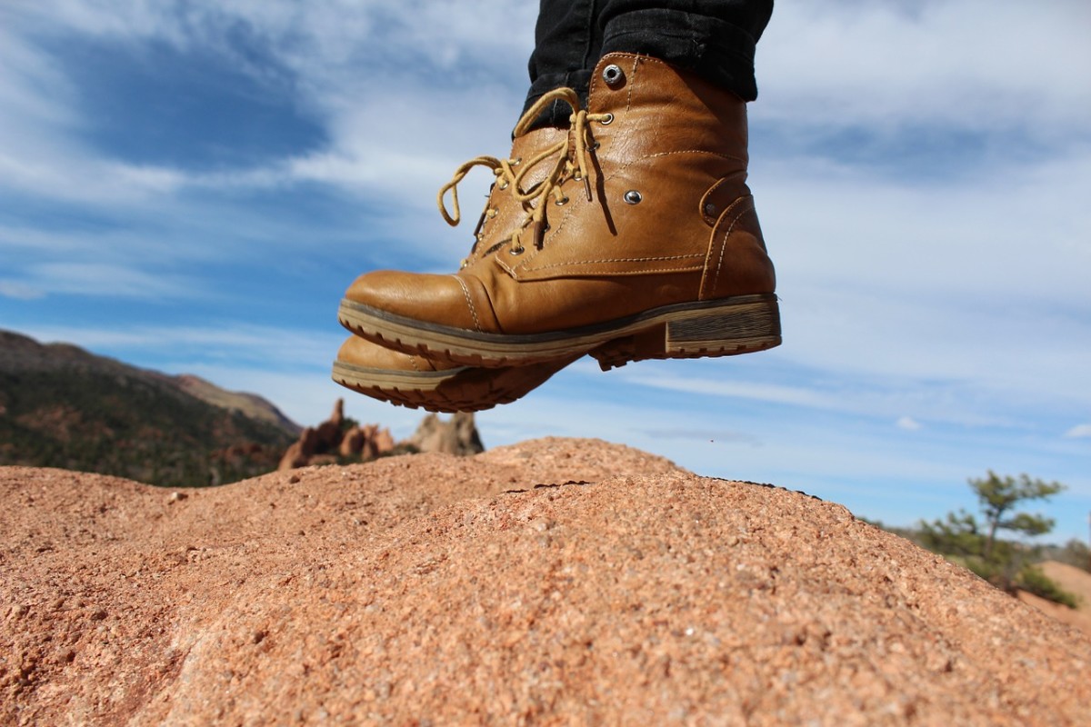 top-5-hiking-boots-for-foot-and-heel-pain