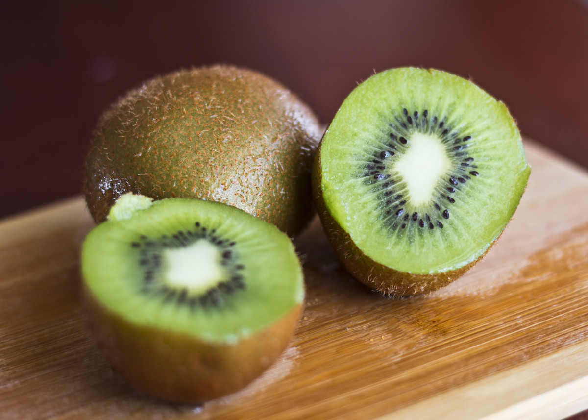 One kiwi, one cup of papaya, or two whole apricots can be substituted for 1/2 banana.