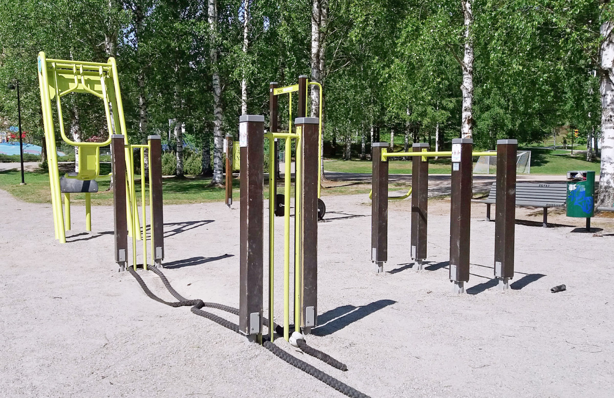 TRX Suspension Trainer vs. Pull-up Bars - HubPages