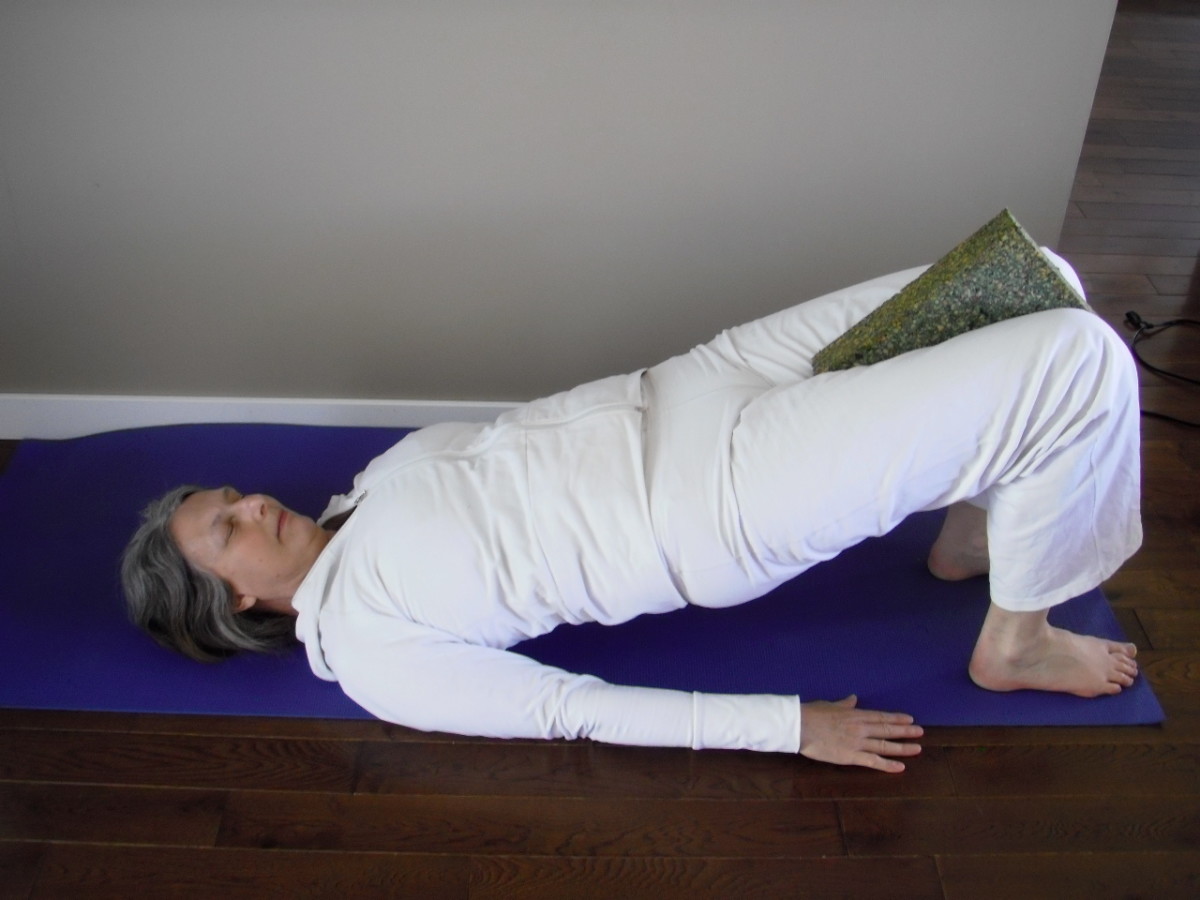 prenatal-yoga-poses