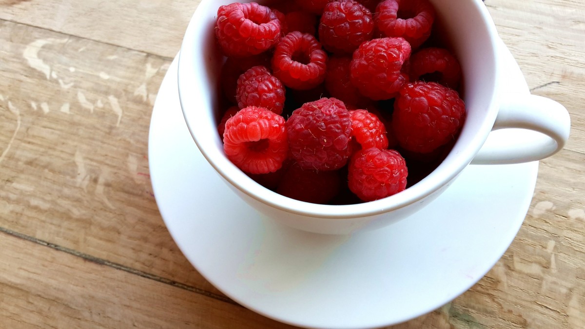 raspberries-nutrition-facts-health-benefits-and-fun-facts