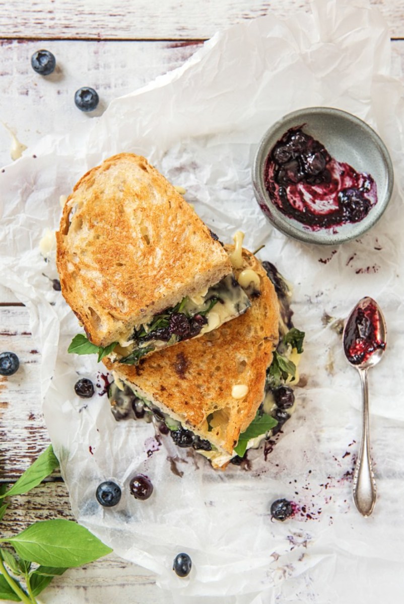 Blueberry-Brie Grilled Cheese